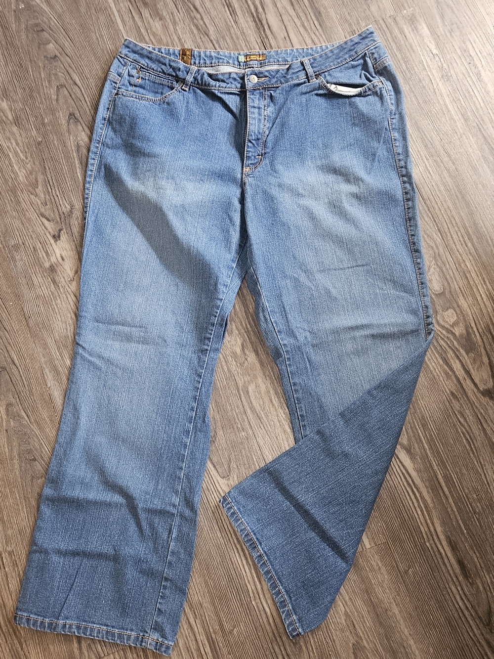 Aura by Wrangler women's jeans 22 Plus Size